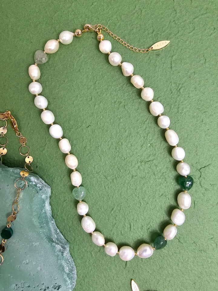 Irregular Freshwater Pearls With Heart Shaped Green Aventurine Necklace PN064