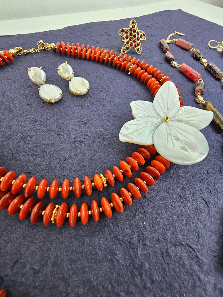 Elegant Red Bamboo Coral With Flower Shell Double Layers Necklace QN036