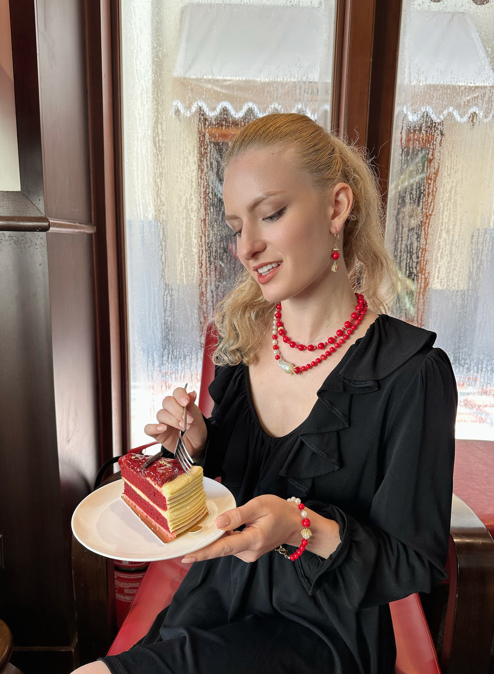 Adorable Red Bamboo Coral Choker Necklace KN048 - FARRA