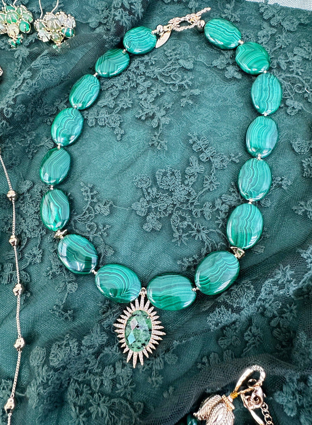 Oval Malachite With Epidote Pendant Necklace KN026 - FARRA