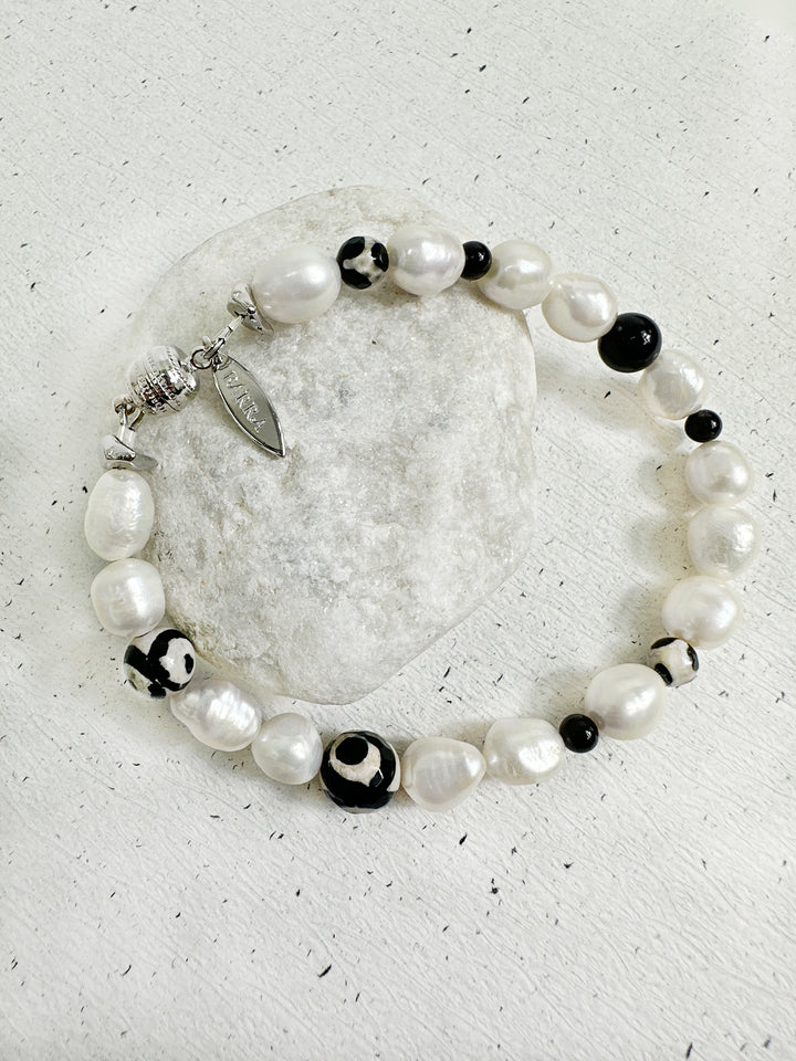 Freshwater Pearls With Black Dzi Agate Men's Bracelet MEB03