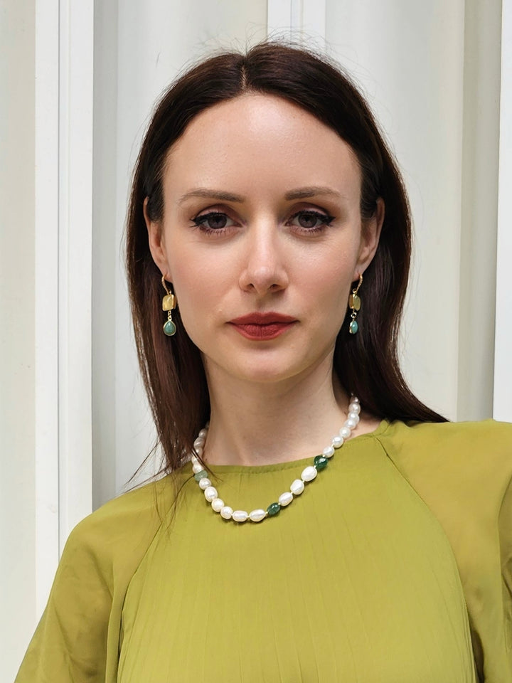 Irregular Freshwater Pearls With Heart Shaped Green Aventurine Necklace PN064