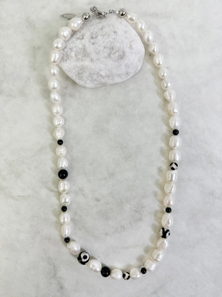 Freshwater Pearls With Black Dzi Agate Men's Necklace MEN10