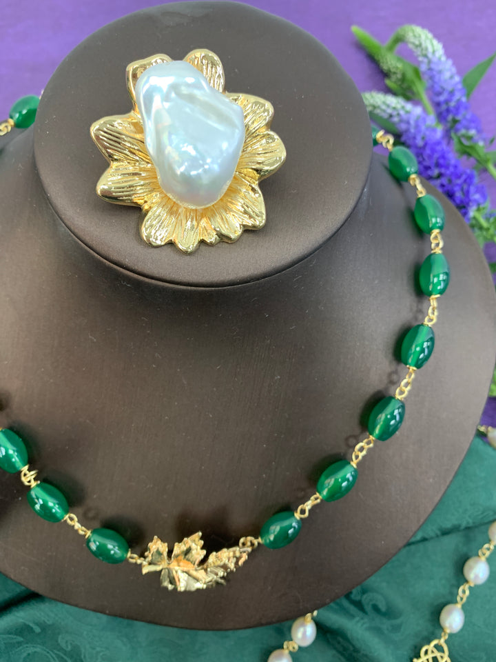 Green Agate With Maple leave Pendant Necklace HN008 - FARRA