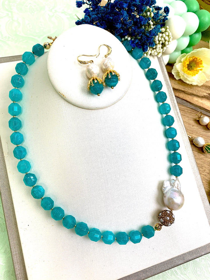 Green Jade With Baroque Pearls Necklace HN013 - FARRA