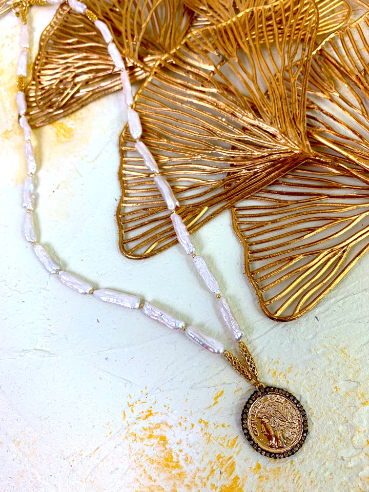 Freshwater Pearls With Coin Pendent Necklace EN023 - FARRA