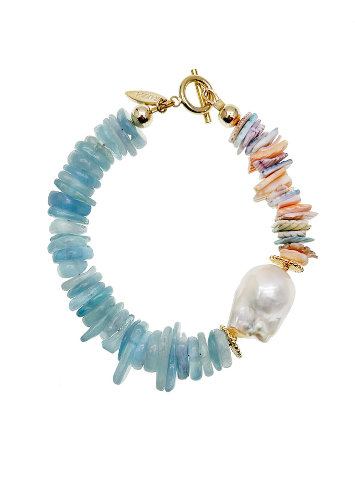 The baroque pearl centerpiece adds a touch of uniqueness to this bracelet, making it a versatile accessory for any occasion.