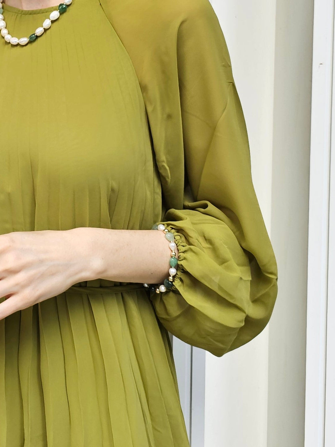 Heart Shaped Green Aventurine With Freshwater Pearls Adjustable Bracelet PB027
