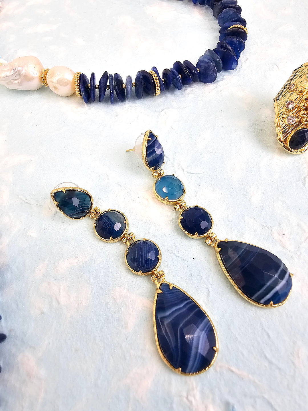 Elegant Blue Agate Dangle Earrings QE017