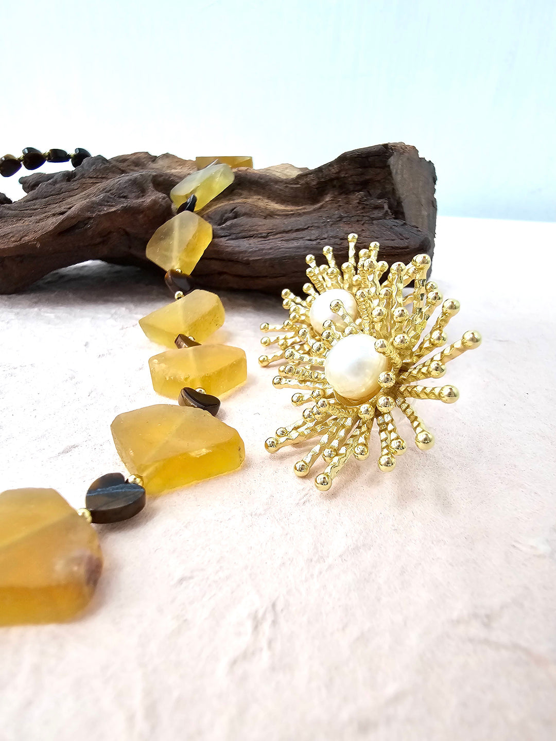 Flower Setting With Freshwater Pearls Stud Earrings QE002