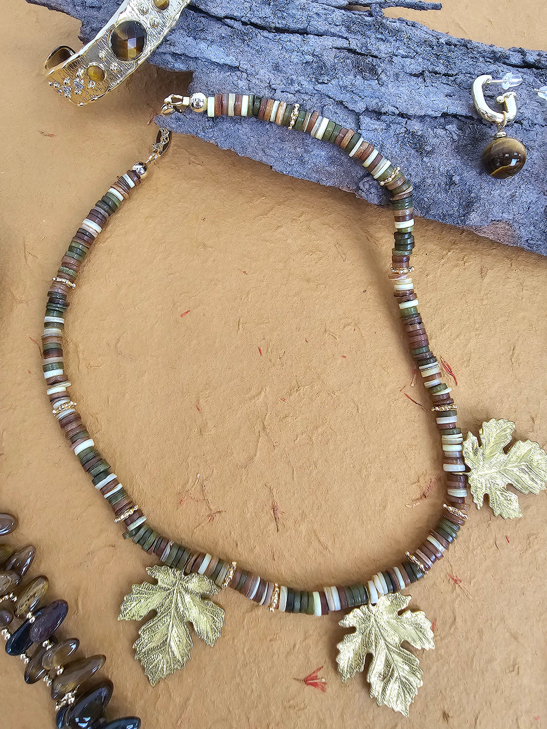 Brown Agate With Maple Leaves Statement Necklace QN007