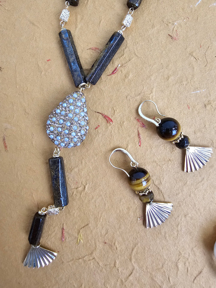 Elegance Tiger-eye Stone With Fan Dangle Earrings QE005