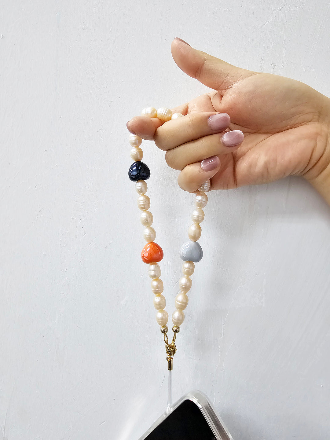 Orange Freshwater Pearls With Orange Ceramic Hearts Lovely Phone Strap PC046