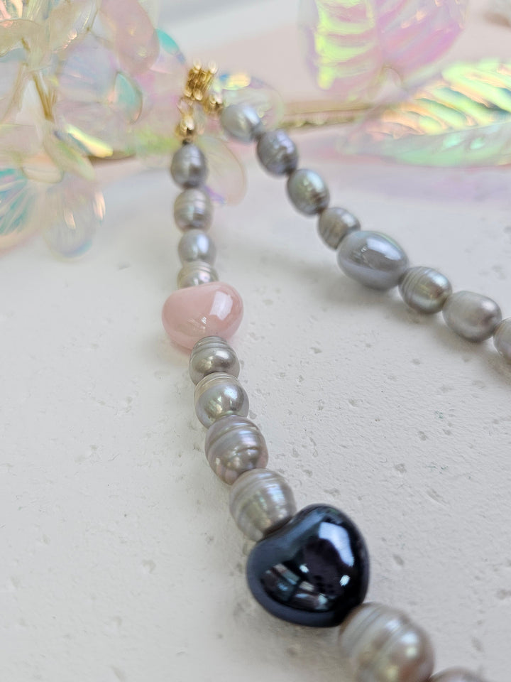 Gray Freshwater Pearls With Pink Ceramic Hearts Phone Strap PC047