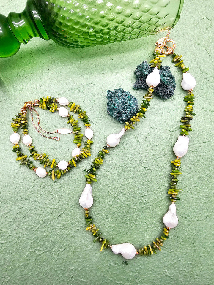 Green Bamboo Coral With Freshwater Pearls Double Layers Bracelet QB004