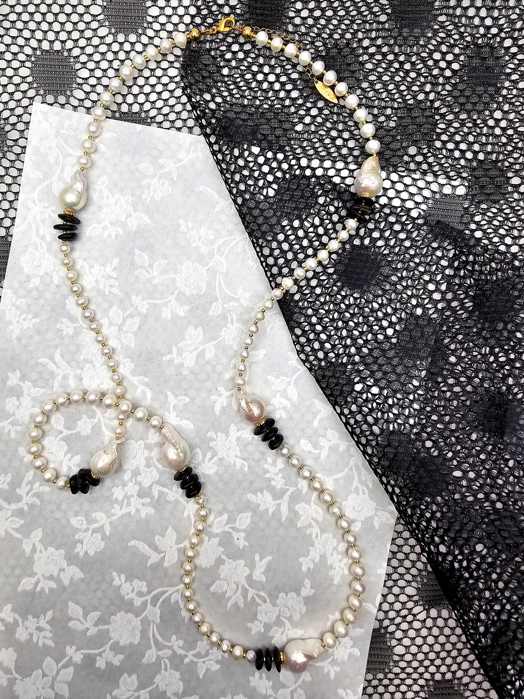 Baroque Pearls With Black Tourmaline Long Necklace QN041