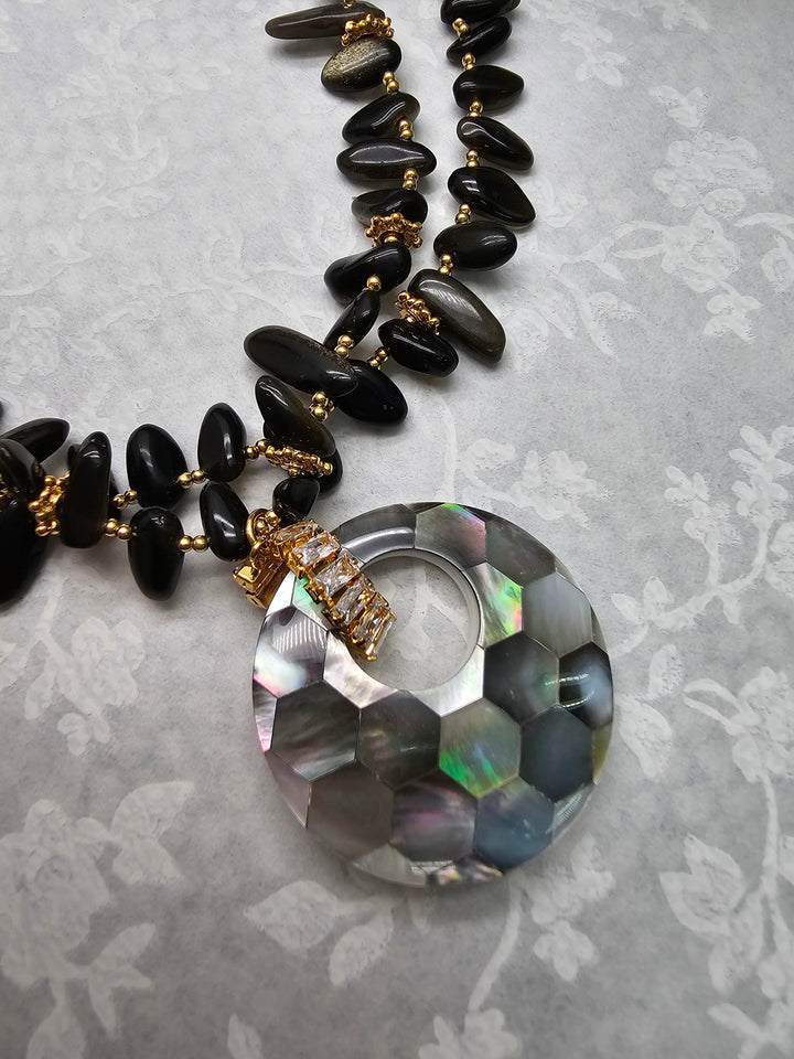 Black Obsidian With Shell Pendant Classical Necklace QN040