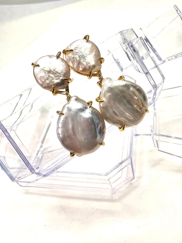 Timeless Coin Shaped Freshwater Pearl Stud Earrings QE020