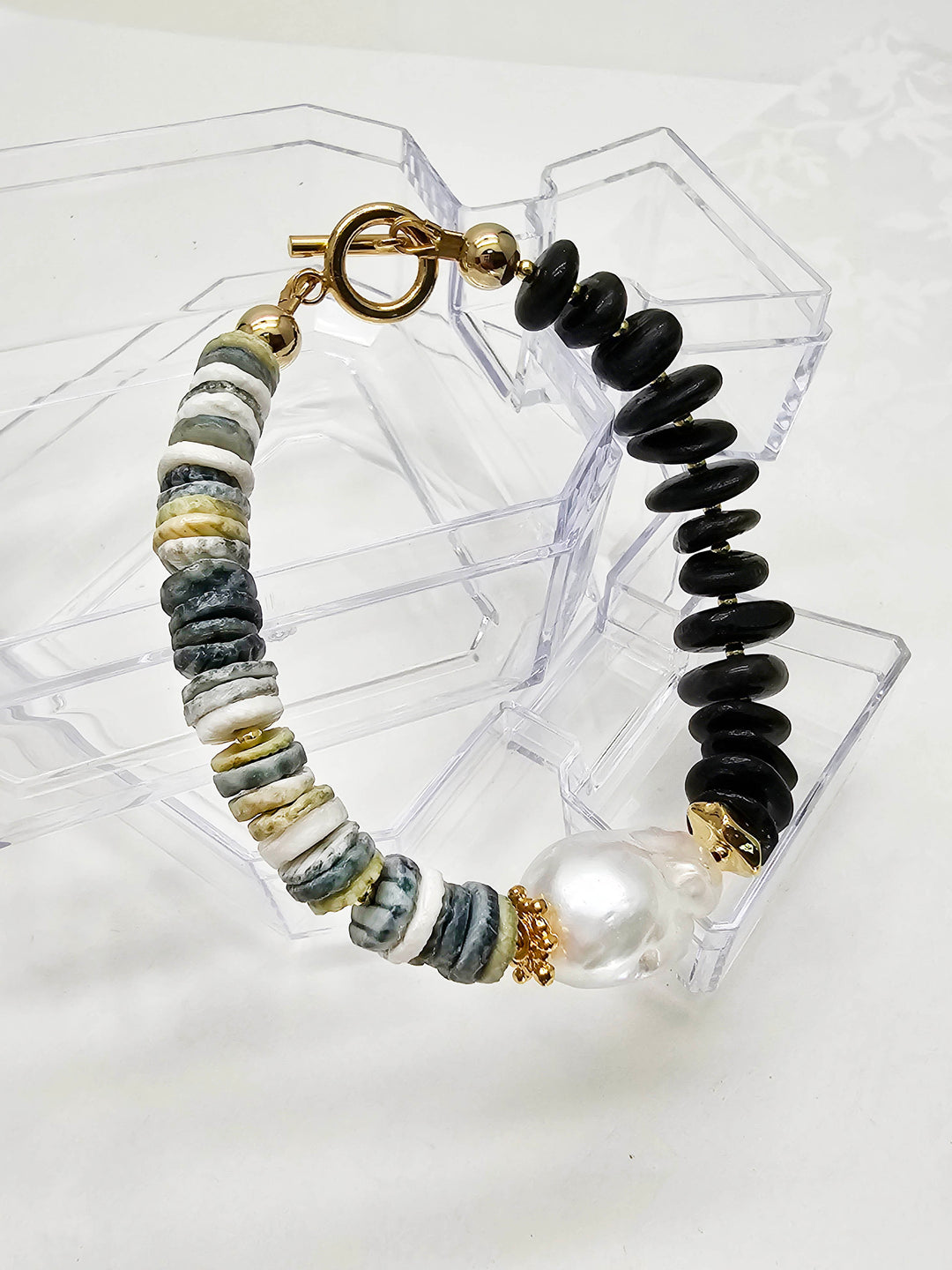 Black Tourmaline And Shell With Baroque Pearl Bracelet QB018