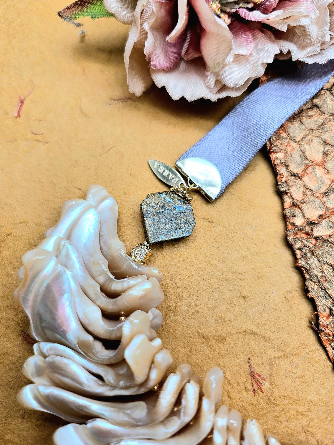 Giant Shell Pendant with Silk Ribbon Statement Necklace QN010