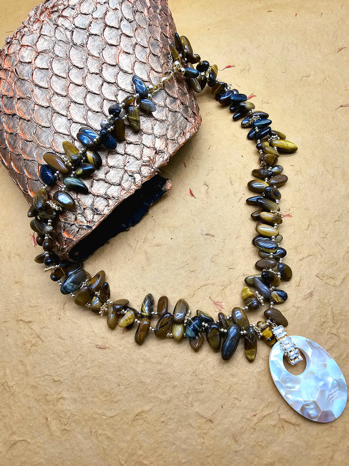 Classical Tigereye With Shell Pendant Necklace QN006