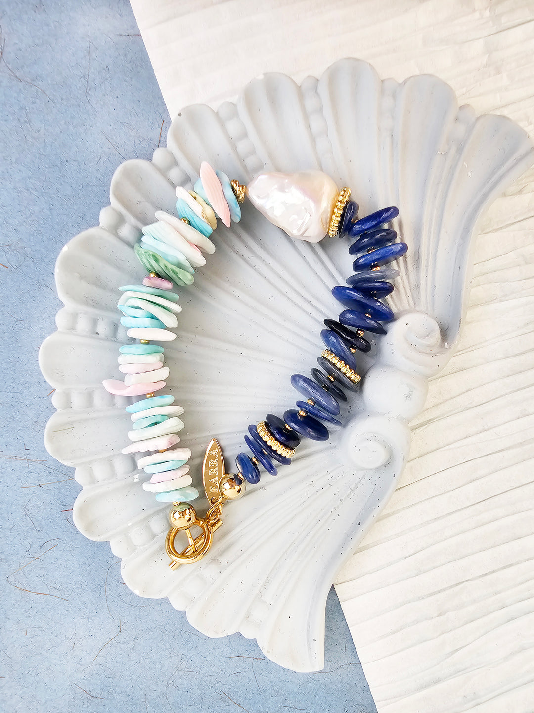 Blue Kyanite and Colorful Shell with Baroque Pearl Bracelet QB014