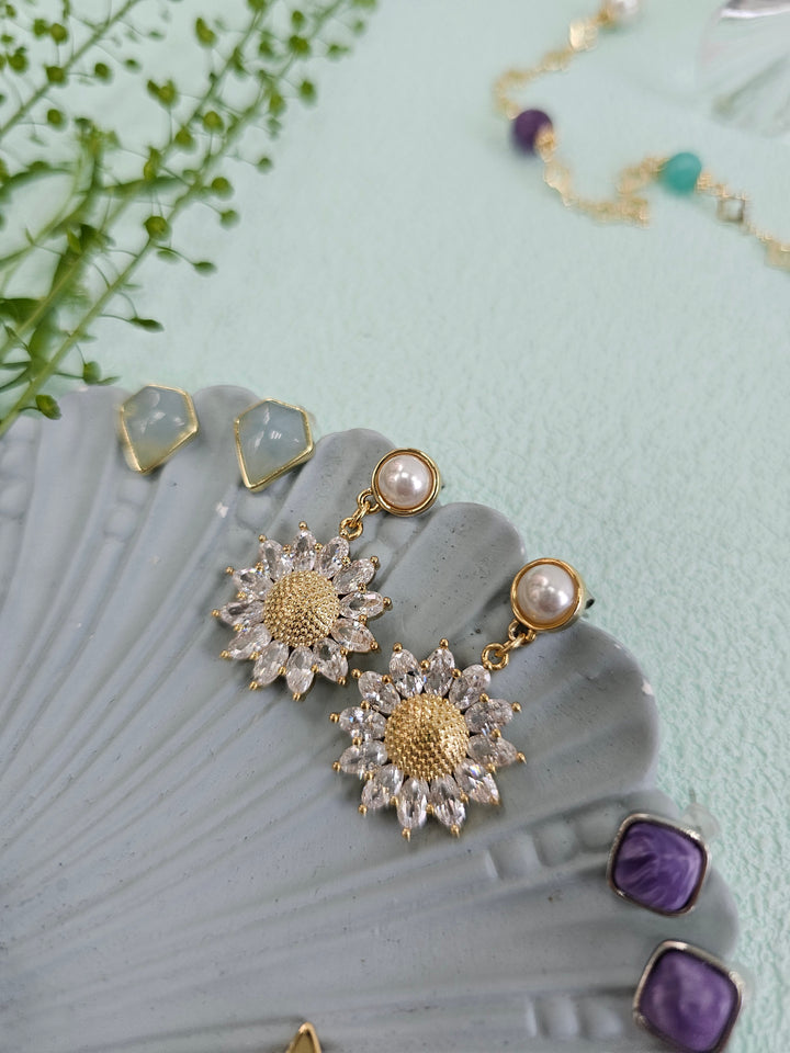 Zircon Daisy Dangle With Pearl Stud Earrings RE002