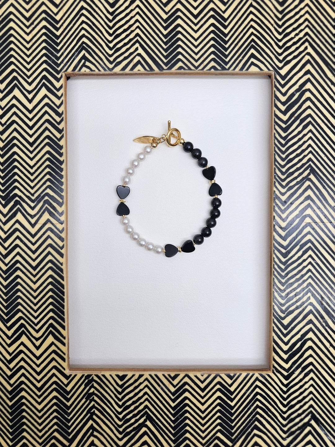 Bowknot Black Obsidian And White Freshwater Pearl Bracelet RB020