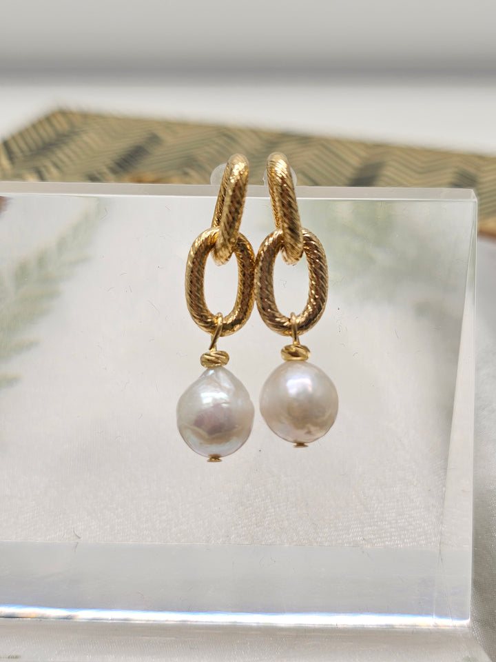 Timeless Freshwater Pearl Dangle Earrings RE030