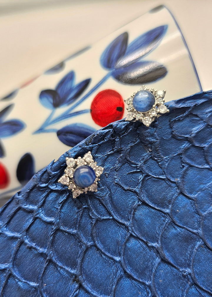Flower Shaped Kyanite Stone Stud Earrings RE031