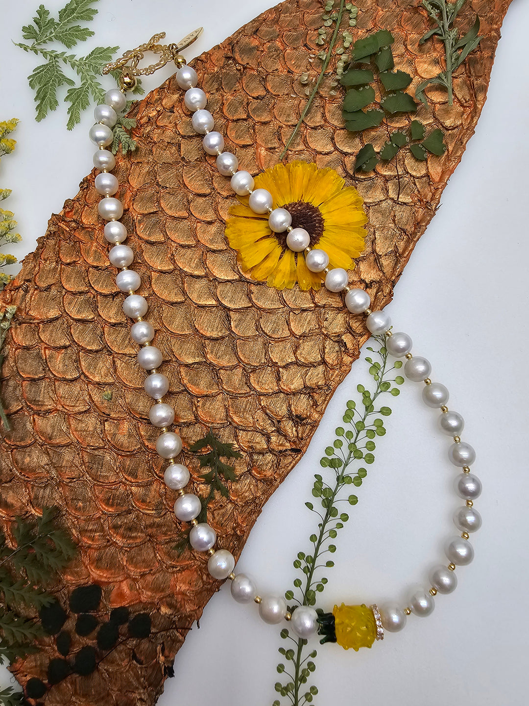 Freshwater Pearl With Yellow Pineapple Pendant Necklace RN008