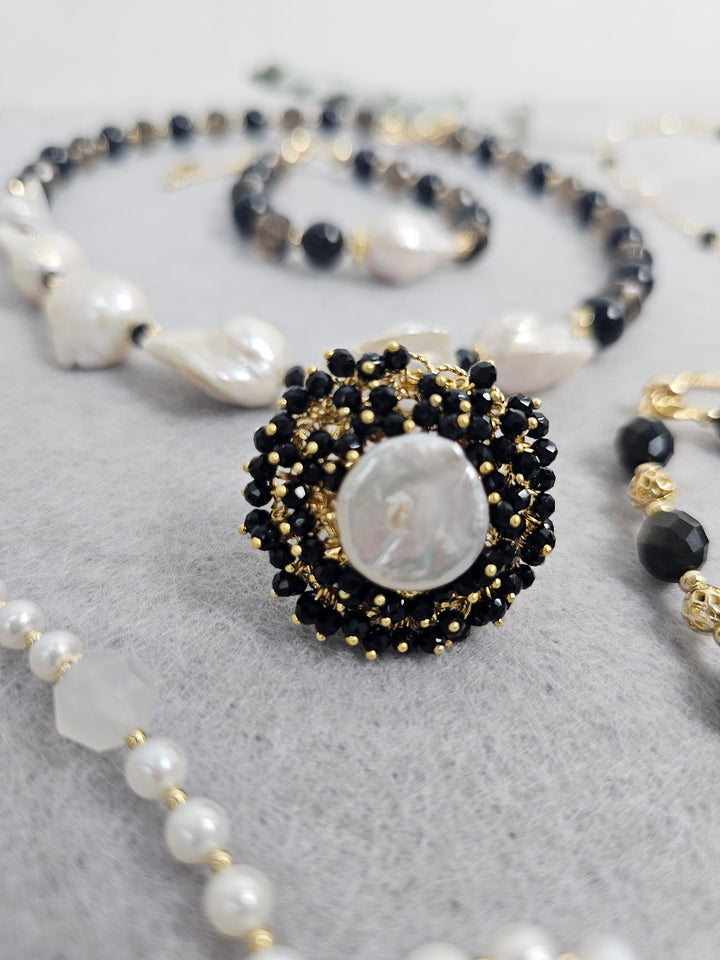 Romantic Style Freshwater Pearl With Black Obsidian Cocktail Ring SR010