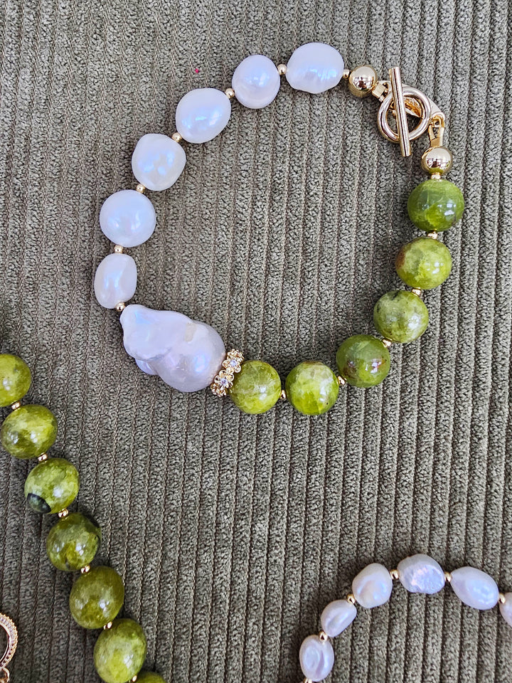 Green Opal With Freshwater Baroque Pearl Bracelet SB016