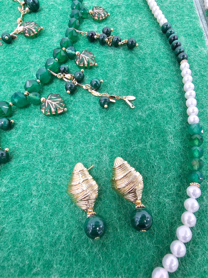 Malachite Dangle Gold Stud Earrings SE018
