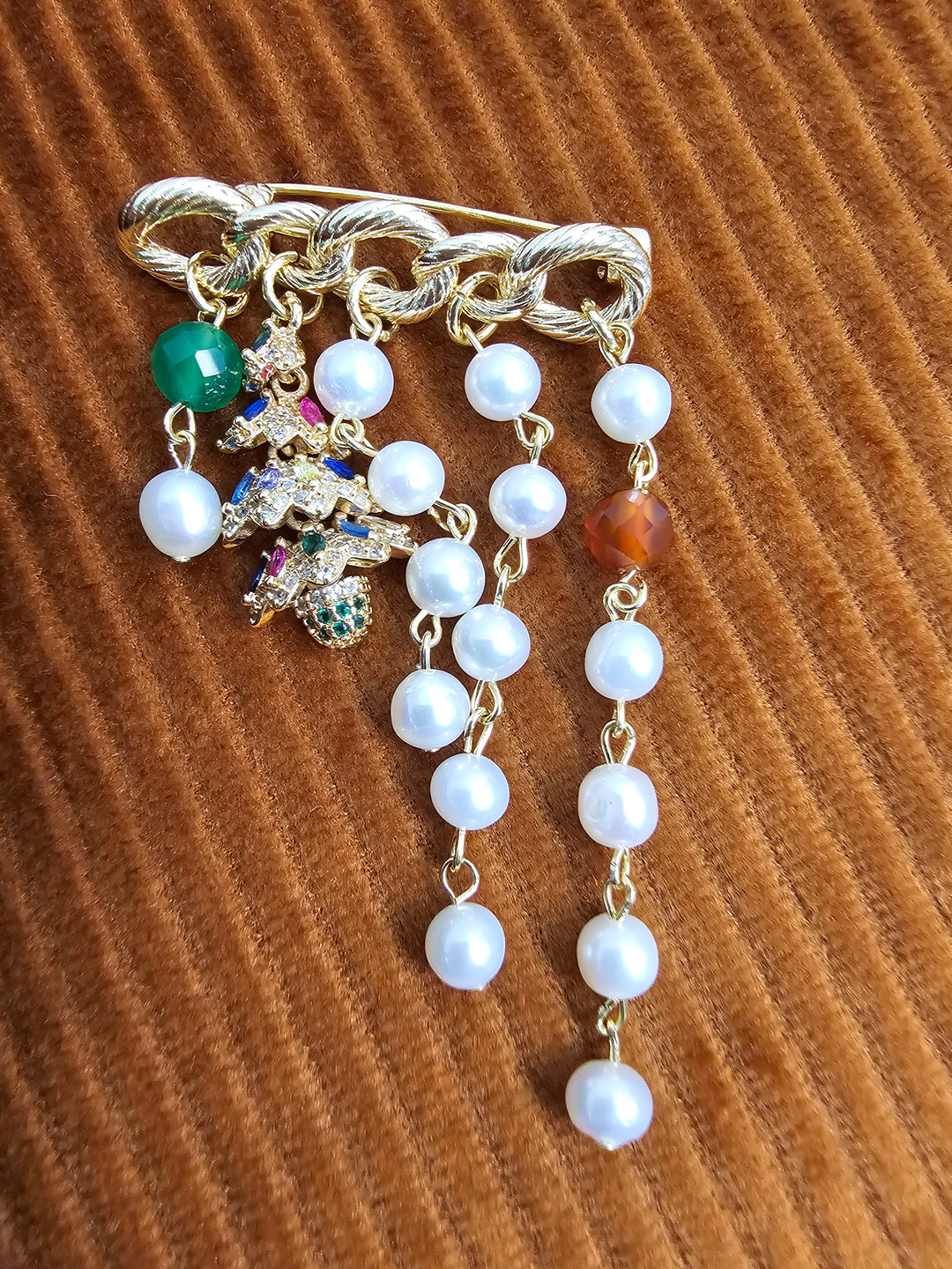 Freshwater Pearl With Green Red Agate And Christmas Tree Tassel Brooch SP008