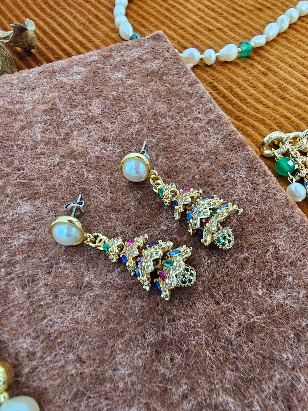 Christmas Dangle With Pearl Stud Earrings SE022