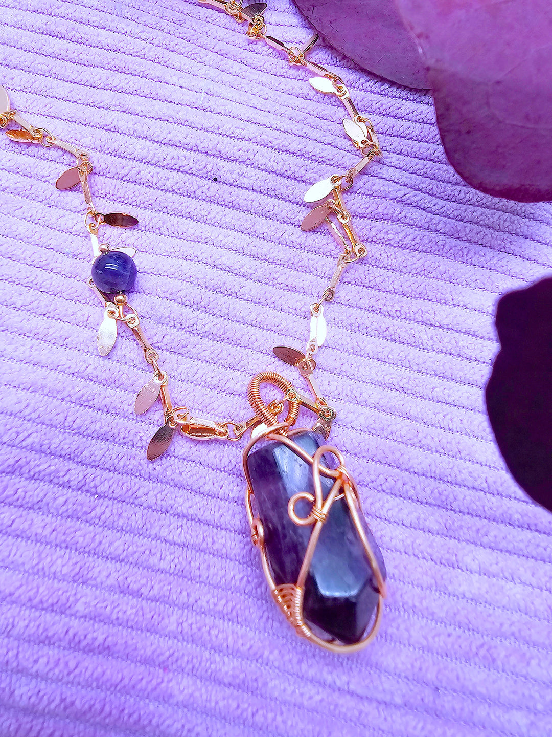 Leaves Chain With Amethyst Pendant Long Necklace SN015
