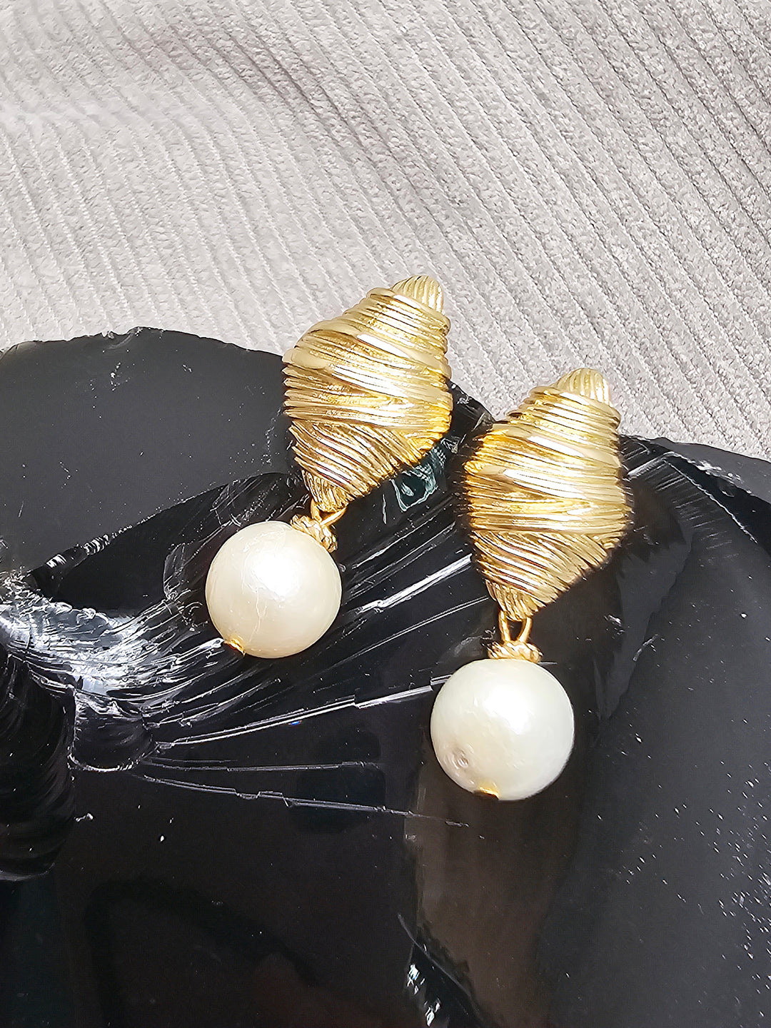 White Freshwater Pearl Dangle Gold Stud Earrings SE024