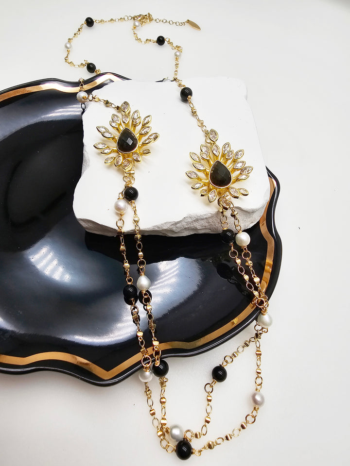 Black Obsidian And White Freshwater Pearl With Flower Pendants Necklace SN047