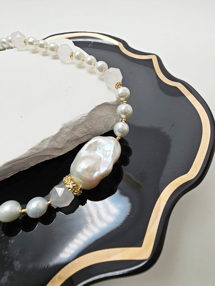 Freshwater Pearl With White Agate And Baroque Pearl Choker Necklace SN044