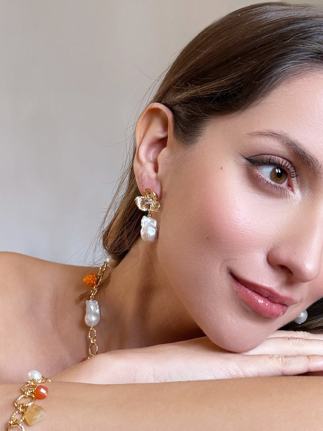 Elegant Baroque Freshwater Pearl Flower Stud Earrings RE008