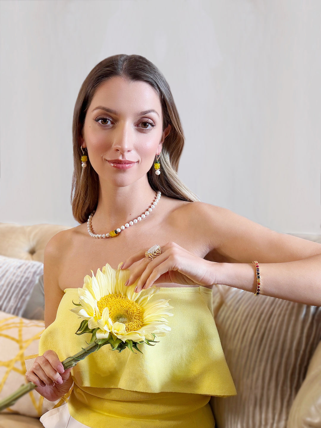 Freshwater Pearl With Yellow Pineapple Pendant Necklace RN008