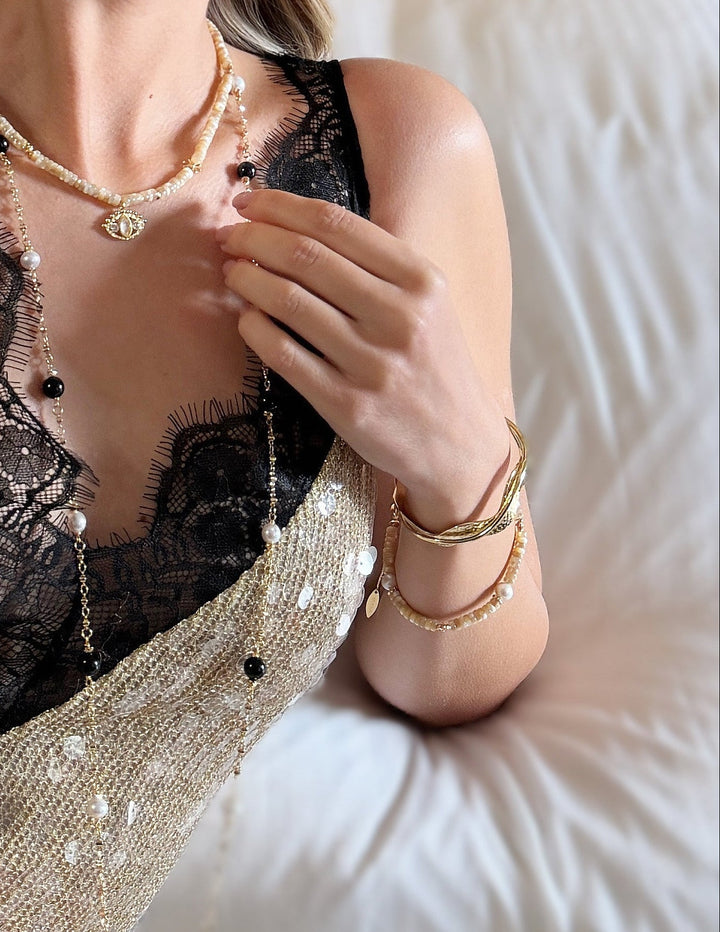 Beige Shell With Freshwater Pearl Slider Bracelet RB021