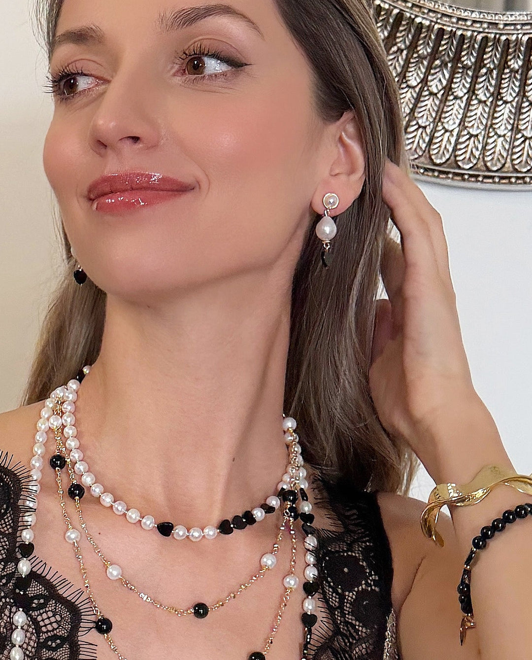 White Freshwater Pearl With Heat Agate Clipo-On Earrings RE027