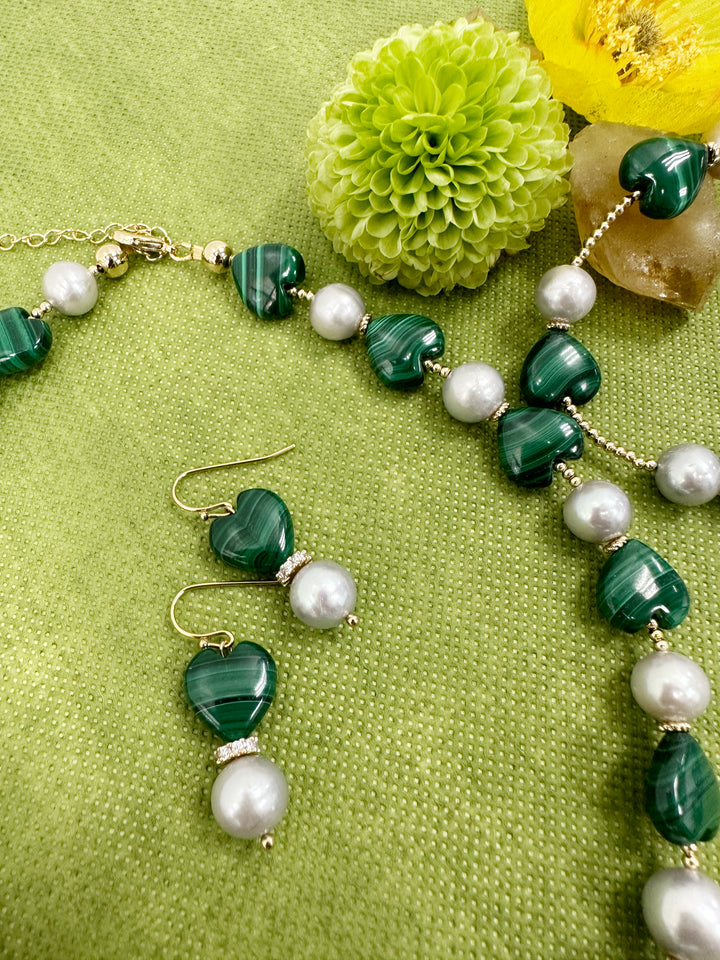 Heart-Shaped Malachite with Gray Freshwater Pearls Statement Necklace LN047