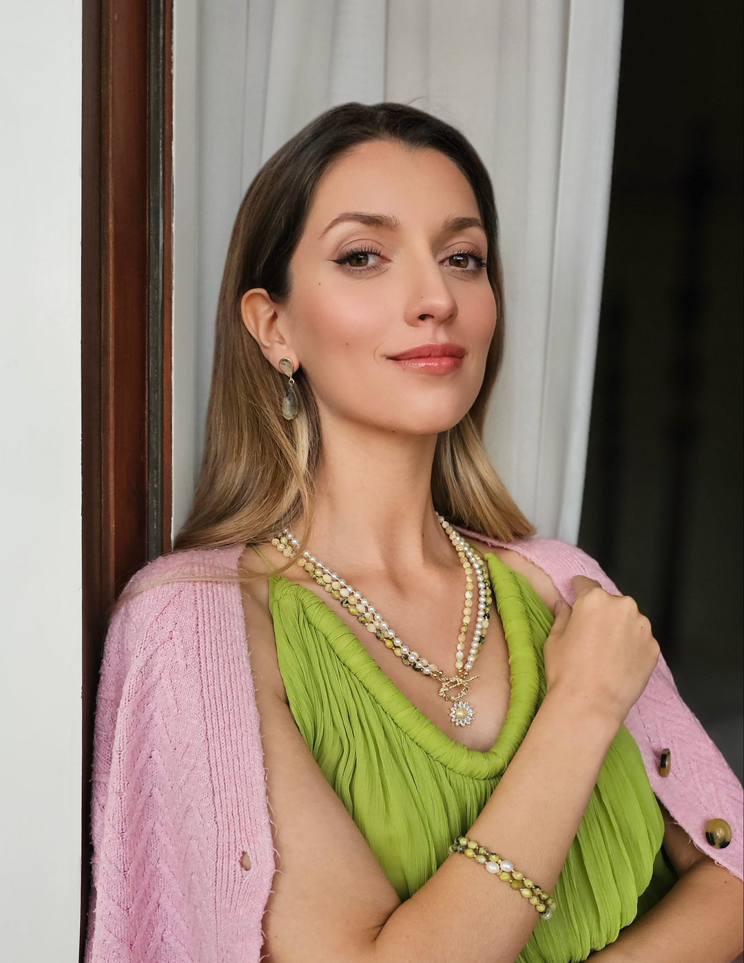 Yellow Green Gemstone And Pearls Necklace with Daisy Pendant OT Clasp RN009