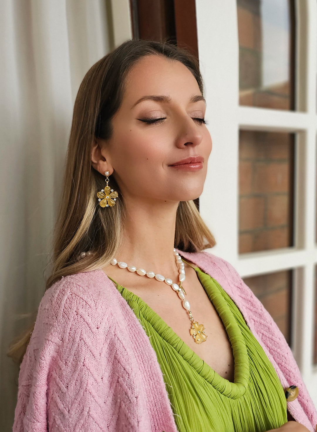 Irregular Freshwater Pearls With Citrine Flower Pendant Lariat Necklace RN011