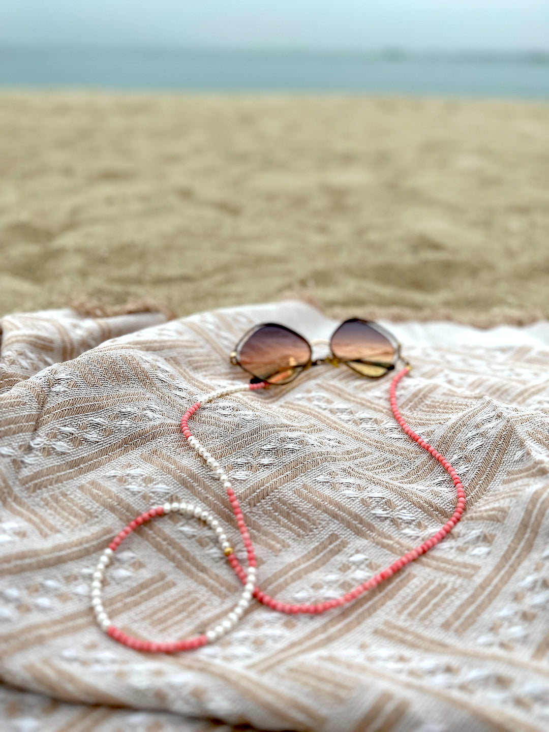 Quartz pastèque avec perles d'eau douce, chaîne de lunettes de soleil EC001