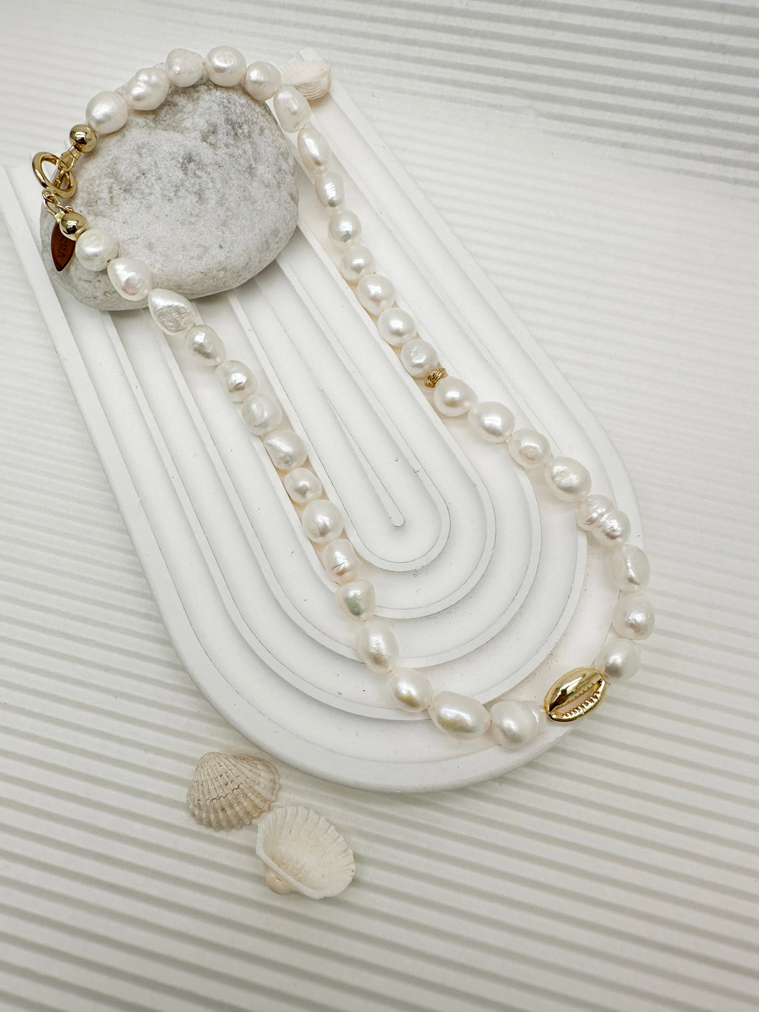 Irregular Freshwater Pearls with Gold Shell Charm Necklace LN055