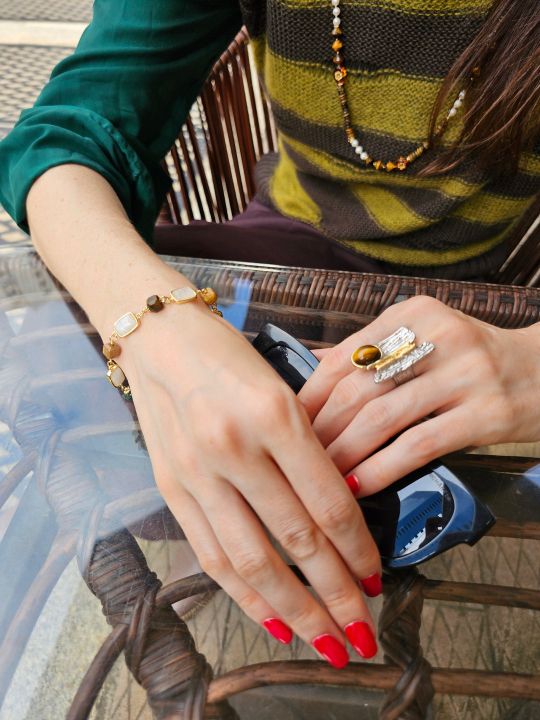 Brown Tiger Eye Stone With Moonstone Bracelet NB010